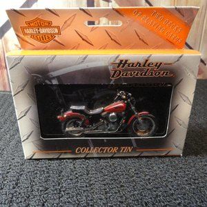 Harley Davidson collectible 3 D tin w/ 2 Deck playing cards~New~detailed cards
